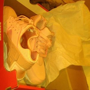 Nike Huarache Run SE (Girls)